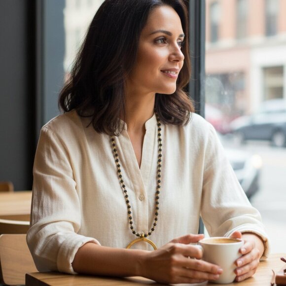 🇫🇷 NATARAJ COLLECTION Paris Long Black Rudraksha Beaded Gold Ring Pendant Neck - Picture 6 of 6